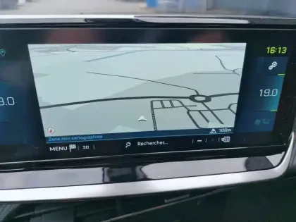 Photo 14 Peugeot 208  Electrique 50 kWh 136ch