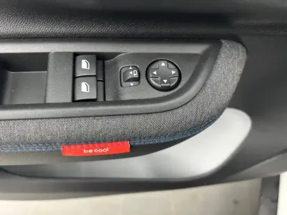 Photo 14 Citroën C3  Turbo 100 ch BVM6