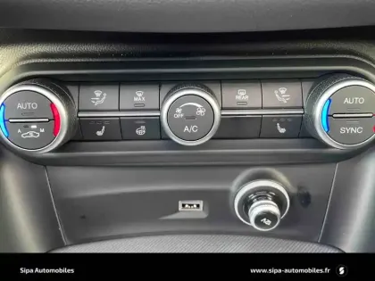 Photo 88 Alfa Romeo Stelvio  2.2 160 ch AT8