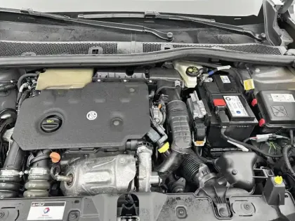 Photo 26 Peugeot 2008  BlueHDi 130 S&S EAT8