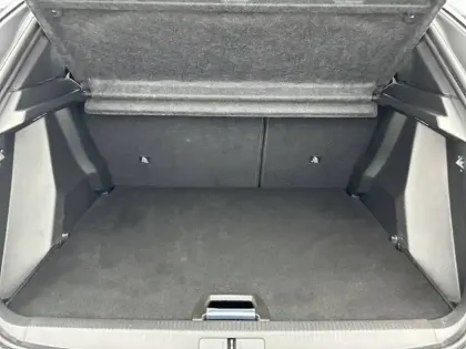 Photo 5 Peugeot 2008  BlueHDi 130 S&S EAT8