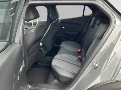 Photo 11 Peugeot 2008  BlueHDi 130 S&S EAT8