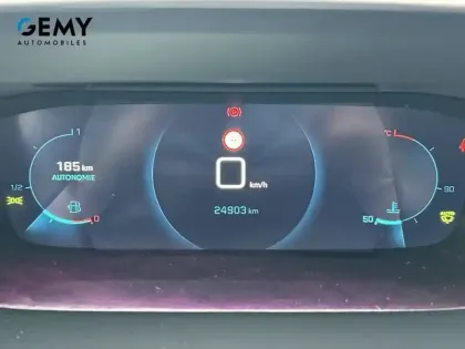 Photo 46 Peugeot 208  PureTech 100 S&S BVM6