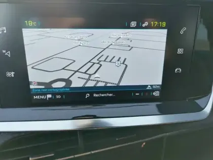 Photo 14 Peugeot 208  Electrique 50 kWh 136ch