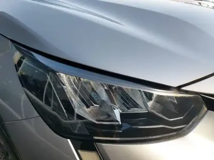 Photo 15 Peugeot 208  Electrique 50 kWh 136ch