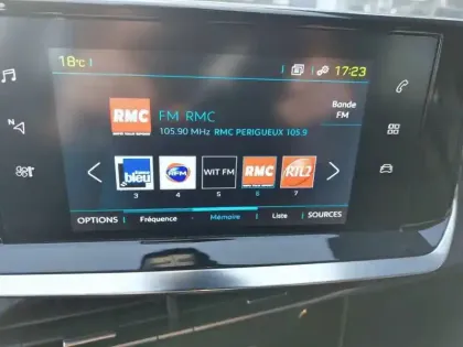 Photo 14 Peugeot 208  Electrique 50 kWh 136ch