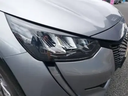 Photo 15 Peugeot 208  Electrique 50 kWh 136ch