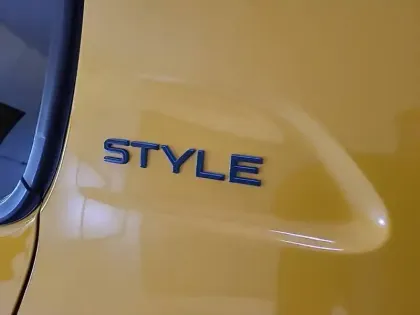 Photo 31 Peugeot 208  PureTech 75 S&S BVM5