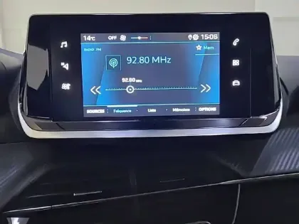 Photo 18 Peugeot 208  PureTech 75 S&S BVM5