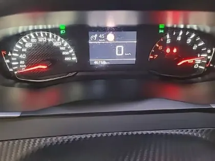 Photo 9 Peugeot 208  PureTech 75 S&S BVM5