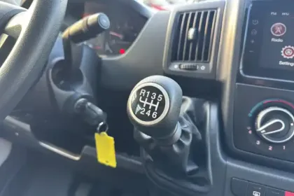 Photo 47 Peugeot Boxer  CABINE APPROFONDIE 7 PLACES 3.3 T L2H1 140 S&S BVM6