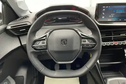 Photo 42 Peugeot 208  100 S&S BVM6