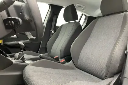 Photo 44 Peugeot 208  100 S&S BVM6