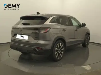 Photo 17 Renault Austral  E-Tech full hybrid 200 GSR2