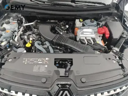 Photo 19 Renault Austral  E-Tech full hybrid 200 GSR2