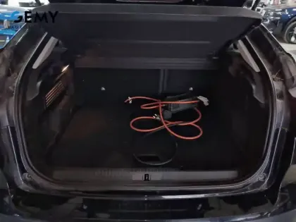 Photo 5 Citroën C4 e- 136 ch Automatique