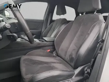 Photo 8 DS Ds 7 DS7 Crossback BlueHDi 130 BVM6