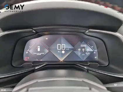 Photo 12 DS Ds 7 DS7 Crossback BlueHDi 130 BVM6