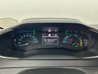 Photo 9 Peugeot 208  Electrique 50 kWh 136ch