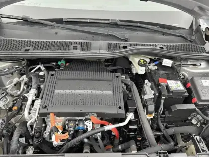 Photo 28 Peugeot 208  Electrique 50 kWh 136ch