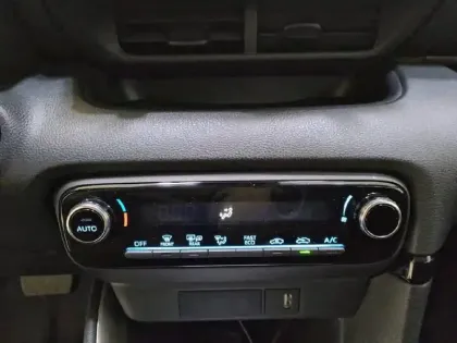 Photo 23 Toyota Yaris  Hybride 116h