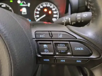 Photo 26 Toyota Yaris  Hybride 116h