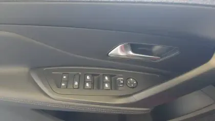 Photo 5 Peugeot 308  PureTech 130ch S&S BVM6