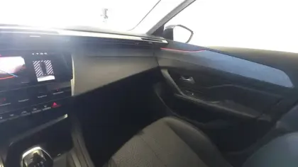 Photo 20 Peugeot 308  PureTech 130ch S&S BVM6