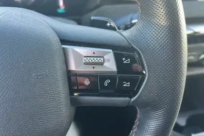 Photo 12 DS DS 4  Hybride E-Tense 225 EAT8