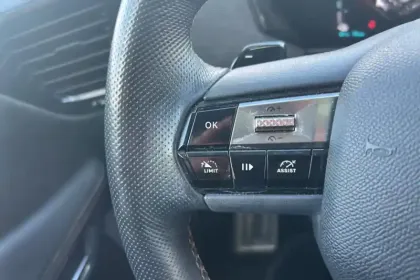 Photo 13 DS DS 4  Hybride E-Tense 225 EAT8