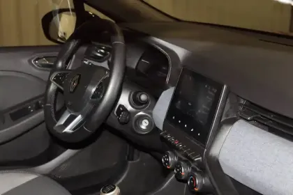 Photo 48 Renault Clio  Blue dCi 100 ch GSR2