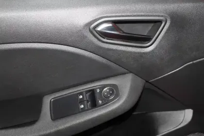 Photo 9 Renault Clio  Blue dCi 100 ch GSR2