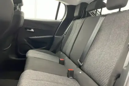 Photo 45 Peugeot 208  100 S&S BVM6