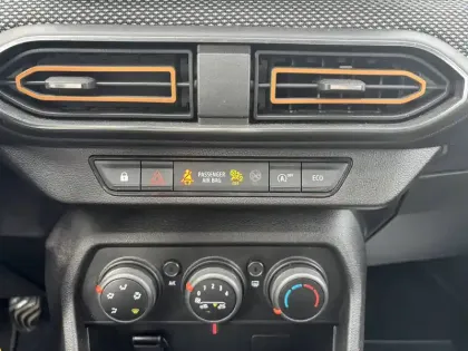 Photo 33 Dacia Sandero  TCe 90 - 22