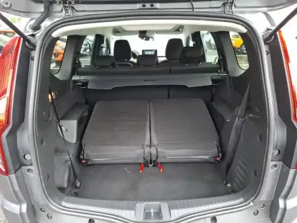 Photo 147 Dacia Jogger  Hybrid 140 7 places GSR2