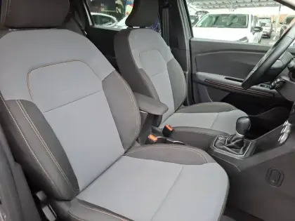 Photo 11 Dacia Jogger  Hybrid 140 7 places GSR2