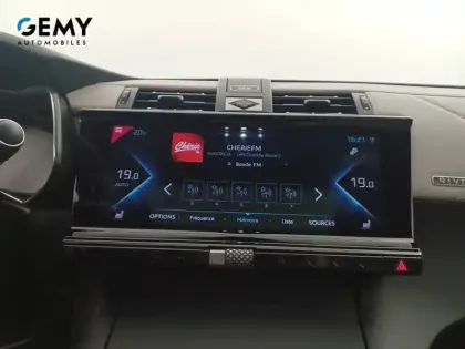 Photo 13 DS DS 7 DS7 Crossback Hybride E-Tense 300 EAT8 4x4