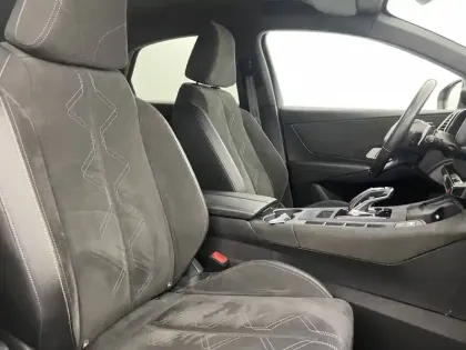 Photo 49 DS Ds 7 DS7 Crossback PureTech 180 EAT8