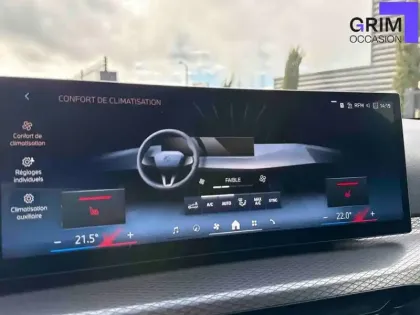 Photo 23 BMW Serie 3 Touring 330e xDrive 292 ch BVA8