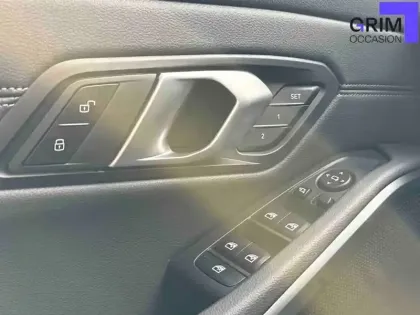 Photo 28 BMW Serie 3 Touring 330e xDrive 292 ch BVA8