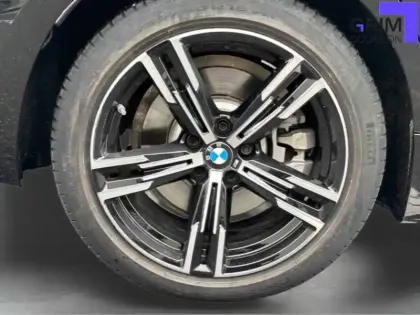 Photo 14 BMW Serie 3 Touring 330e xDrive 292 ch BVA8