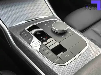 Photo 9 BMW Serie 3 Touring 330e xDrive 292 ch BVA8