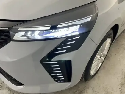 Photo 20 Renault Clio  E-Tech full hybrid 145 ch GSR2