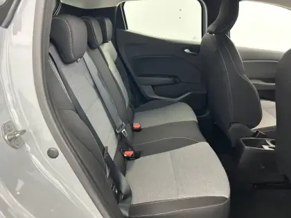 Photo 14 Renault Clio  E-Tech full hybrid 145 ch GSR2