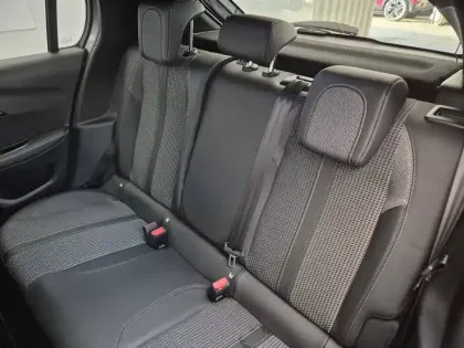 Photo 9 Peugeot 208  Electrique 50 kWh 136ch