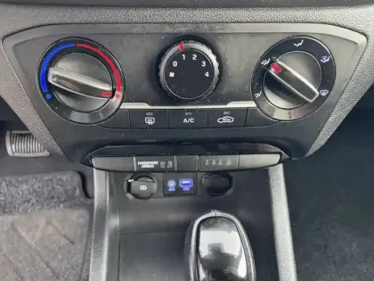 Photo 22 Hyundai I20  1.0 T-GDi 100 DCT-7