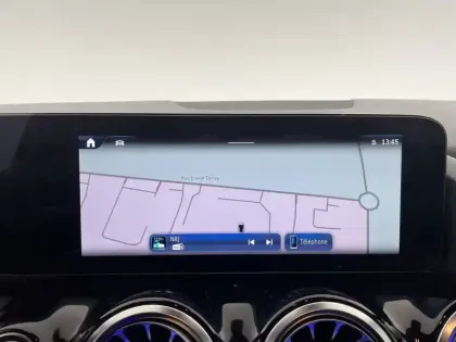 Photo 20 Mercedes GLA  200 d 8G-DCT