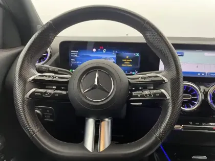 Photo 22 Mercedes GLA  200 d 8G-DCT