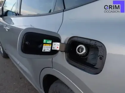 Photo 19 Ford Kuga  2.5 Duratec 190 ch FlexiFuel FHEV E85 Powershift