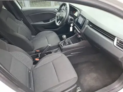 Photo 38 Renault Clio  Blue dCi 100 - 21N